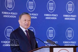 Le secrétaire général du Parti et président de la République To Lam prononce un discours à la FPA. Photo: VNA