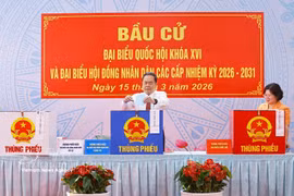Le président de l'Assemblée nationale (AN) et du Conseil électoral national, Tran Thanh Man, a voté au bureau de vote n° 14 de la commune de Hoc Mon à Ho Chi Minh-Ville. Photo: VNA