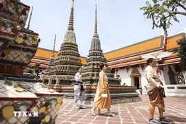 Des touristes à Bangkok, en Thaïlande. Photo: Xinhua/VNA