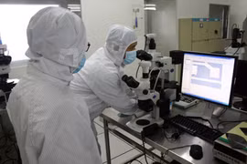 Au Centre de R&D du Parc des hautes technologies de Hô Chi Minh-Ville. Photo : VNA