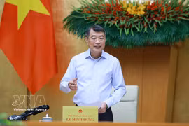 Le Premier ministre Le Minh Hung s'exprime. Photo: VNA