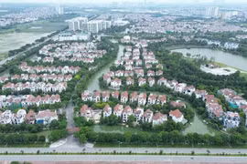 La Résolution 21 réaffirme également le point de vue constant consistant à garantir aux personnes dont les terres sont récupérées un logement, des conditions de vie et des moyens de subsistance meilleurs. (Photo : Khanh Hung/Vietnam+)
