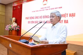Dô Van Chiên, président du Comité central du Front de la Patrie du Vietnam (FPV) lancé un appel de soutien aux habitants touchés par le typhon n°10. Photo : VNA