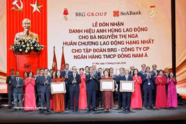 Le président de l’Assemblée nationale, Tran Thanh Man, a assisté à la cérémonie marquant 50 ans de développement du groupe BRG et de la Banque commerciale par actions Southeast Asia (SeABank). Photo : VNA