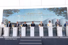 Lors de la cérémonie de mise en chantier et de lancement des travaux du système d’usines de café Trung Nguyên Legend. Photo : VNA