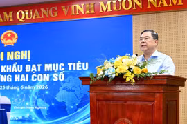 Le vice-Premier ministre permanent Pham Gia Tuc à la conférence. Photo : VNA