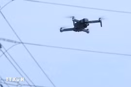 Le ministère de la Construction a publié une directive visant à prévenir les risques que ces engins font peser sur la sécurité des opérations aériennes dans les aéroports et les aérodromes. Photo : VNA