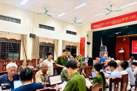 Hai Phong lance la deuxième phase de prélèvement d'ADN pour les proches des soldats tombés au combat et non identifiés. Photo : La police de la ville de Hai Phong