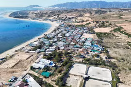 La zone du hameau de Vĩnh Trường (commune de Phước Dinh, province de Khánh Hòa) est située dans le périmètre de planification du projet de centrale nucléaire de Ninh Thuận 1. Photo : VNA.