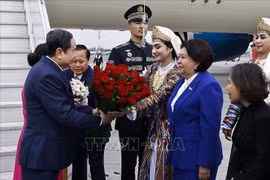 Le président de l’Assemblée nationale du Vietnam, Trân Thanh Mân, est arrivé ce samedi après-midi, 15 avril, à Tachkent, entamant ainsi sa visite officielle en Ouzbékistan, où il participera également à la 150e Assemblée générale de l’Union Interparlementaire. Photo : VNA