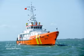 Le navire SAR 413. Photo : VNA