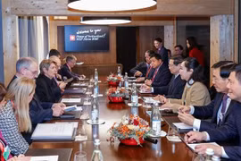 Lors de l'entretien entre le Premier ministre Pham Minh Chinh et la présidente suisse Karin Keller-Sutter à Davos le 21 janvier. Photo : VNA