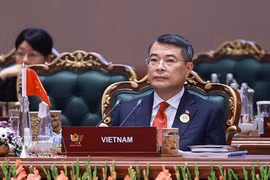 Le Premier ministre Lê Minh Hung au 18e Sommet des BRICS, le 13 septembre à New Delhi en Inde. Photo : VNA
