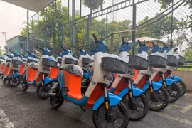 Au total, 500 vélos électriques en libre-service devraient être mis en service sur l'ensemble du réseau de stations de Hô Chi Minh-Ville en mars. Photo : Centre de gestion des transports publics de Hô Chi Minh-Ville