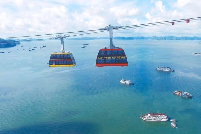 Queen Cable Car.webp