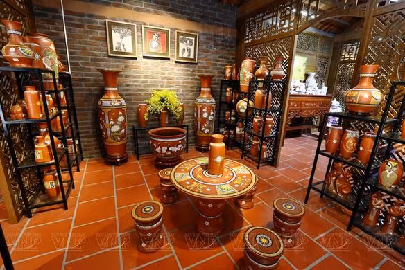 Musée de la poterie de Bat Tràng 4.JPG