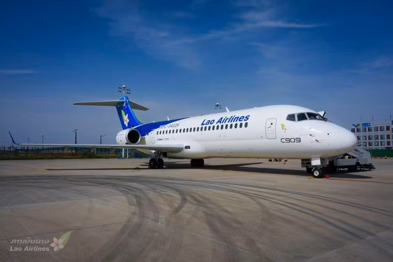 Un avion Comac de Lao Airlines. Photo : Lao Airlines 