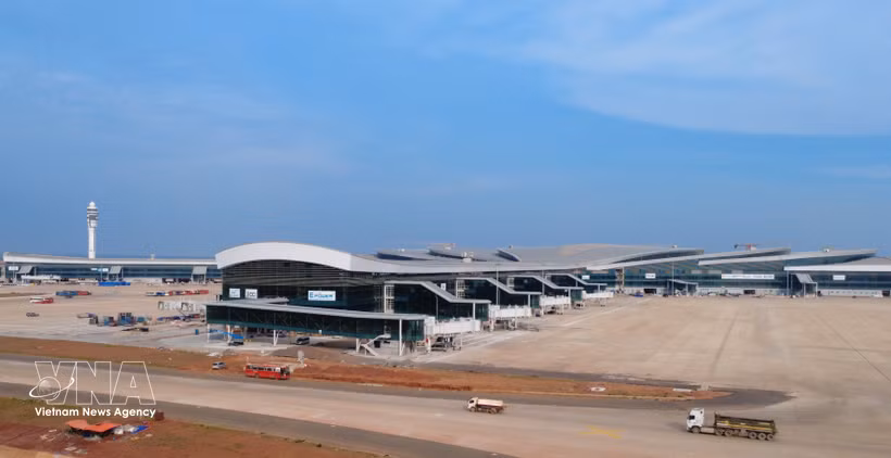 L’aéroport international de Long Thanh se prépare à ouvrir en décembre. Photo: VNA