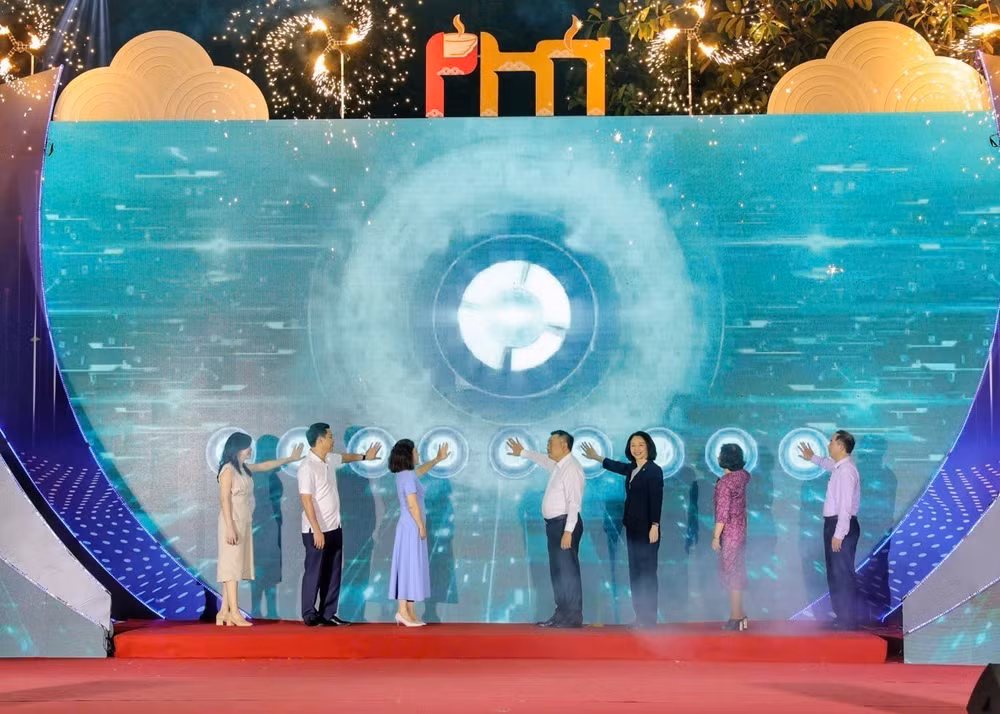 vna-potal-khai-mac-festival-pho-2025-tinh-hoa-pho-viet-di-san-trong-ky-nguyen-so-7981308.jpg