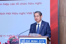 Le consul général de Singapour à Hô Chi Minh-Ville, Pang Te Cheng, s'exprime lors de l'événement.. Photo: VNA
