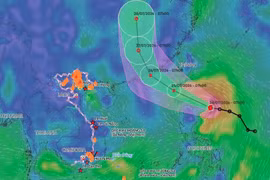 Le typhon Noul s’est intensifiée à l’est des Philippines et pourrait atteindre la Mer Orientale dans les prochains jours. Photo : VNDMS
