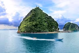 La plage de Soi Sim enchante les touristes. Photo: vinpearl.com
