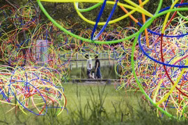 L'exposition d'installation japonaise « Spinning Ghost Colors » se tient du 9 octobre au 6 décembre. Photo : Organisateurs