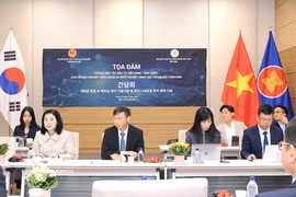 Vue du séminaire sur les opportunités de coopération internationale en matière d’investissement pour les entreprises technologiques et les start-up innovantes. Photo : VNA
