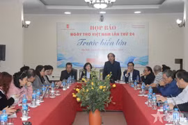La conférence de presse sur la Journée de la poésie. Photo: qdnd.vn