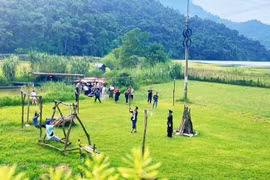 Tuyên Quang, connue pour ses paysages majestueux et la richesse culturelle de ses minorités ethniques, entend développer le tourisme communautaire, faisant de cette richesse un atout durable pour la province. Photo: NDEL
