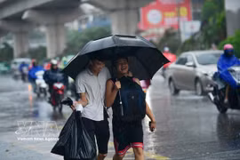 Hanoi devrait connaître des averses et des orages intermittents au cours des 10 prochains jours. Photo d'illustration: VNA