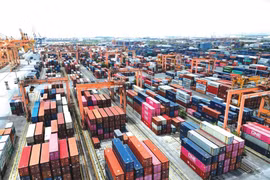 Les entreprises redoublent d’efforts pour mettre en œuvre des mesures adaptées et maintenir la dynamique d’exportation au 4e trimestre. Photo : VNA