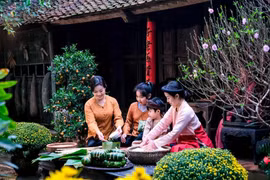 Célébrer le Têt à la manière du Nord dans le village ancien de Duong Lâm, à Hanoi. Photo: thethaovanhoa.vn