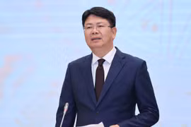 Le vice-ministre de la Justice, Nguyên Thanh Tinh lors du point presse régulier du gouvernement pour le mois d’avril. Photo: VGP