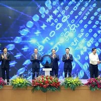 Le Premier ministre Pham Minh Chinh préside le lancement du Portail juridique national, accessible à l'adresse https://phapluat.gov.vn. Photo: VNA