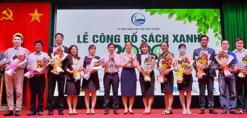 Binh Duong honore des entreprises exemplaires dans la protection de l’environnement ảnh 1 Binh Duong honore des entreprises exemplaires dans la protection de l’environnement ảnh 1