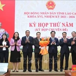 Le 16e Conseil populaire provincial de Lào Cai a élu Nguyên Tuân Anh au poste de président du Comité populaire provincial pour le mandat 2021-2026. Photo: VNA