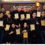 À l’issue des épreuves de sélection rigoureuses diffusées sur la chaîne nationale VTV3, les 14 chefs les plus talentueux ont officiellement rejoint les cuisines de la prestigieuse émission Top Chef Vietnam 2026.. Photo. vtv.vn