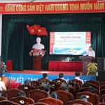 Le programme "Les garde-côtes vietnamiens accompagnent les pêcheurs". Photo: VNA