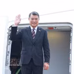 Le Premier ministre part pour le Sommet commémorant les 35 ans des relations ASEAN-Russie. Photo: VNA