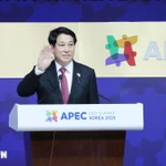 Le président Luong Cuong participe au Sommet des entreprises de l’APEC 2025 en République de Corée, le 30 octobre 2025. Photo : VNA