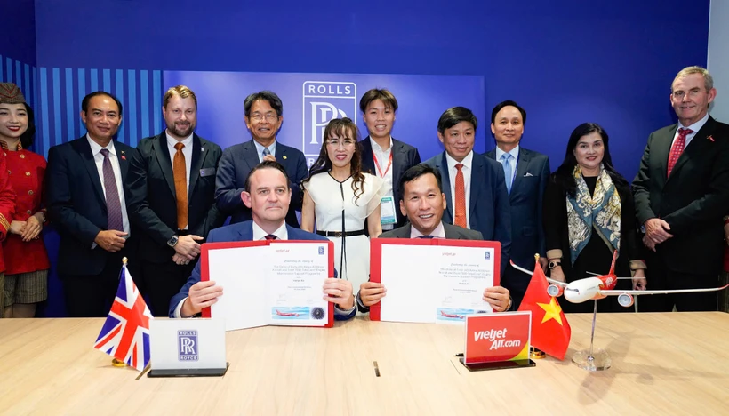 Vietjet vient de passer une commande supplémentaire auprès de Rolls-Royce pour 40 moteurs Trent 7000, destinés à équiper sa flotte de 20 Airbus A330neo. Photo : Vietjet 