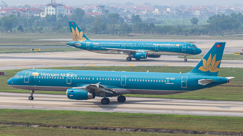 Un avion de Vietnam Airlines dans un aéroport au Vietnam. (Photo : Vietnam+)