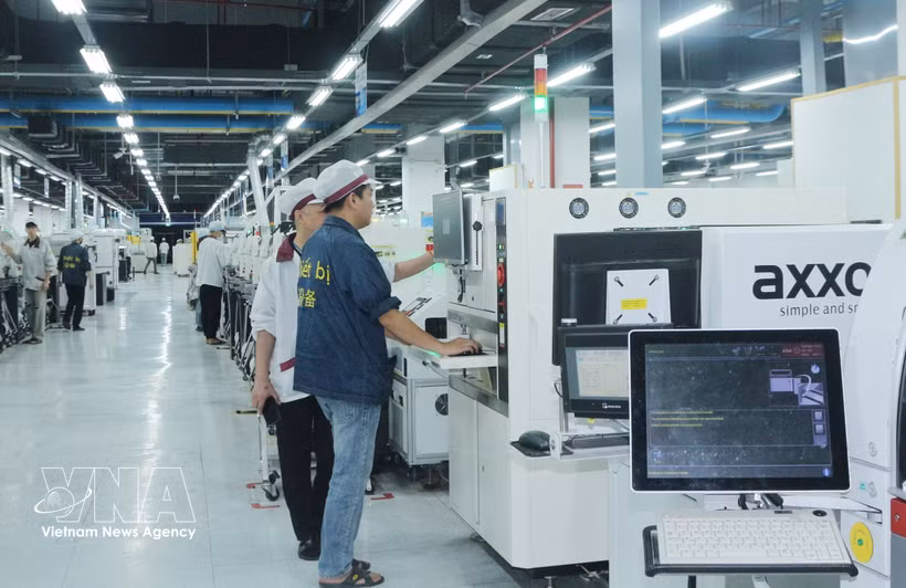 Wistron Infocomm Vietnam Co., Ltd., entreprise à investissement direct étranger (IDE), investit depuis 2021 dans le parc industriel de Dong Van III, province de Ninh Binh, et y a créé plus de 12.800 emplois. Photo : VNA