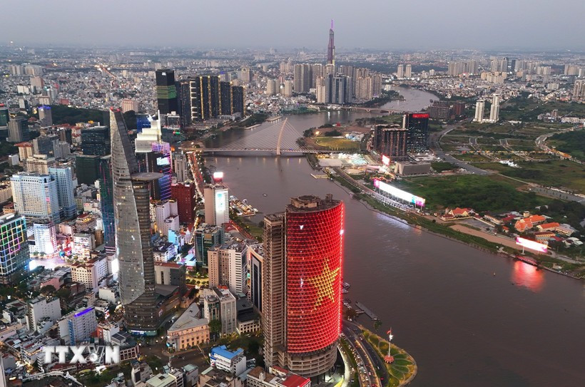 Ho Chi Minh-Ville se développe rapidement pour devenir un centre urbain et financier de premier plan en Asie du Sud-Est. Photo : VNA