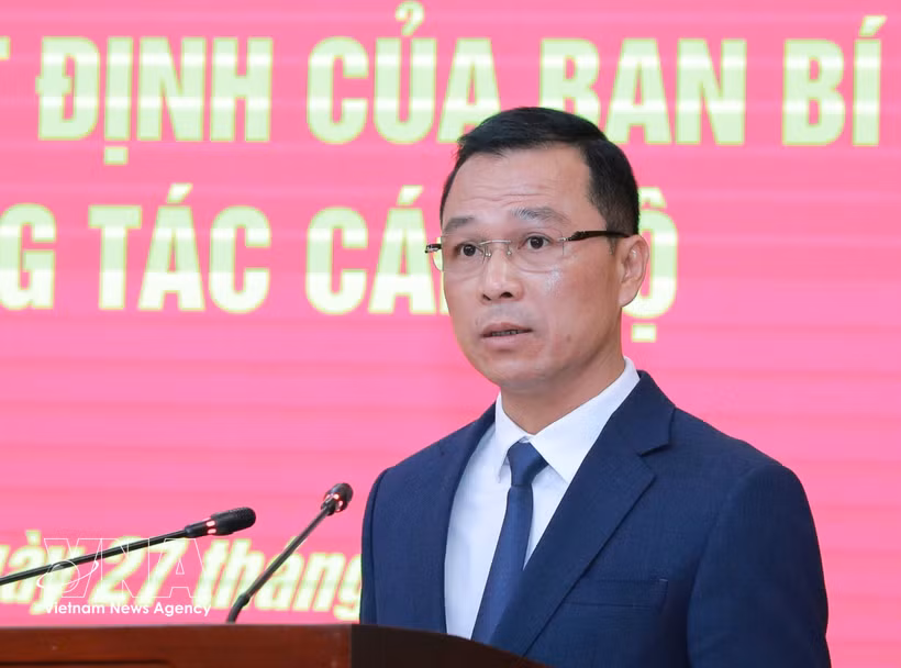 Le général de brigade To Anh Dung nommé secrétaire adjoint du Comité provincial du Parti de Thanh Hoa pour le mandat 2025-2030 et élu président du Comité populaire provincial pour le mandat 2026-2031. Photo : VNA