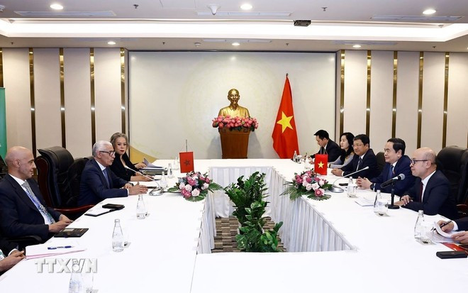 Le président de l'Assemblée nationale, Tran Thanh Man, reçoit le président de la Chambre des représentants du Maroc, Rachid Talbi El Alami, en janvier 2025. Photo : VNA