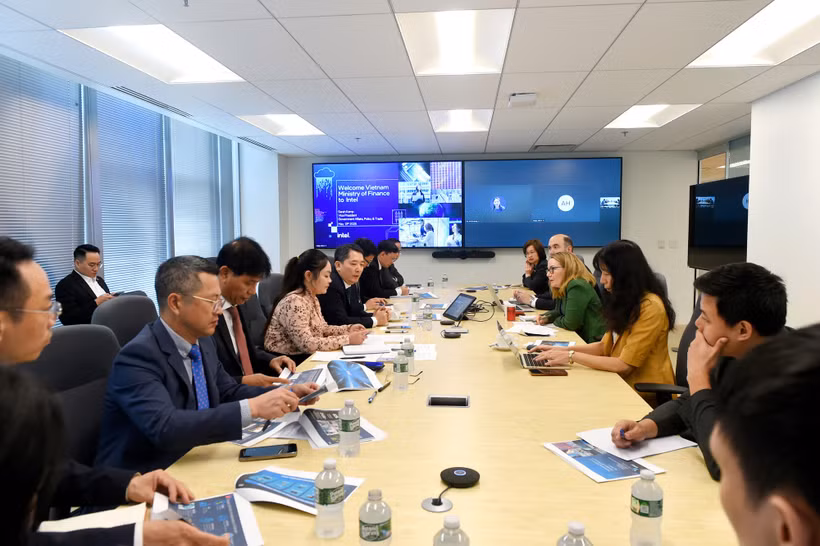 Le ministère des Finances promeut la recherche des opportunités d'investissement pour les entreprises vietnamiennes sur le marché américain. Photo : BTC/Vietnamplus