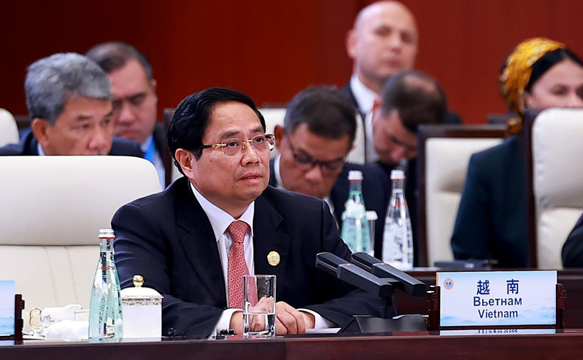 Le Premier ministre vietnamien Pham Minh Chinh prend la parole lors du Sommet élargi de l’Organisation de coopération de Shanghai (OCS). Photo : VNA