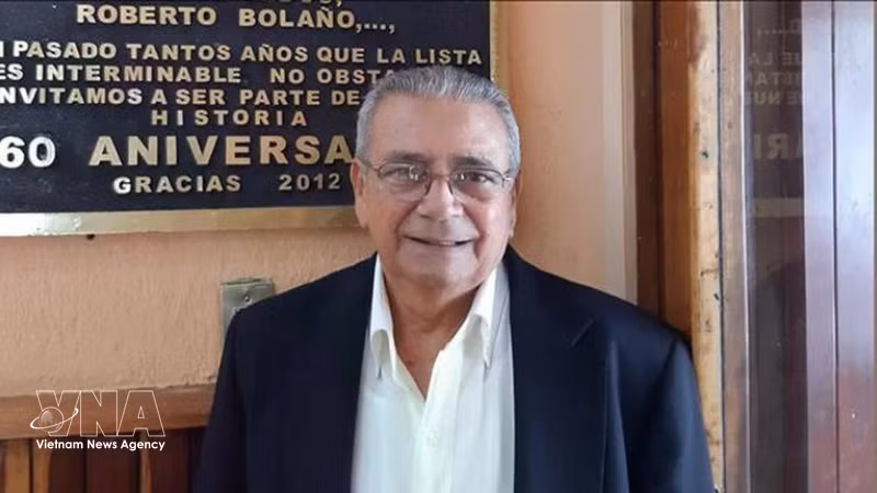 Le politologue cubain Luis Manuel Arce Isaac. Photo : VNA
